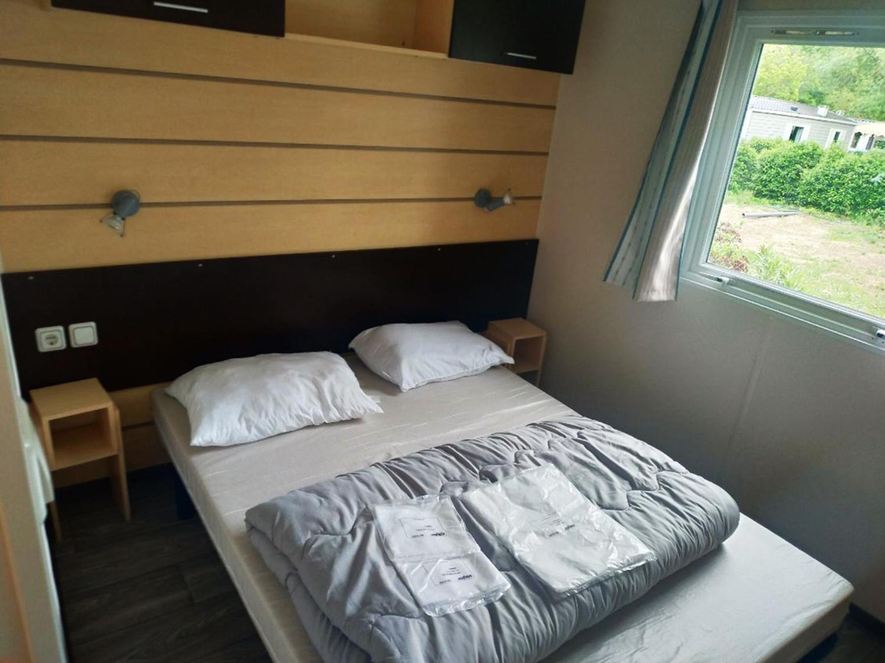 Camping Le Val De Cesse Mirepeisset Exterior foto